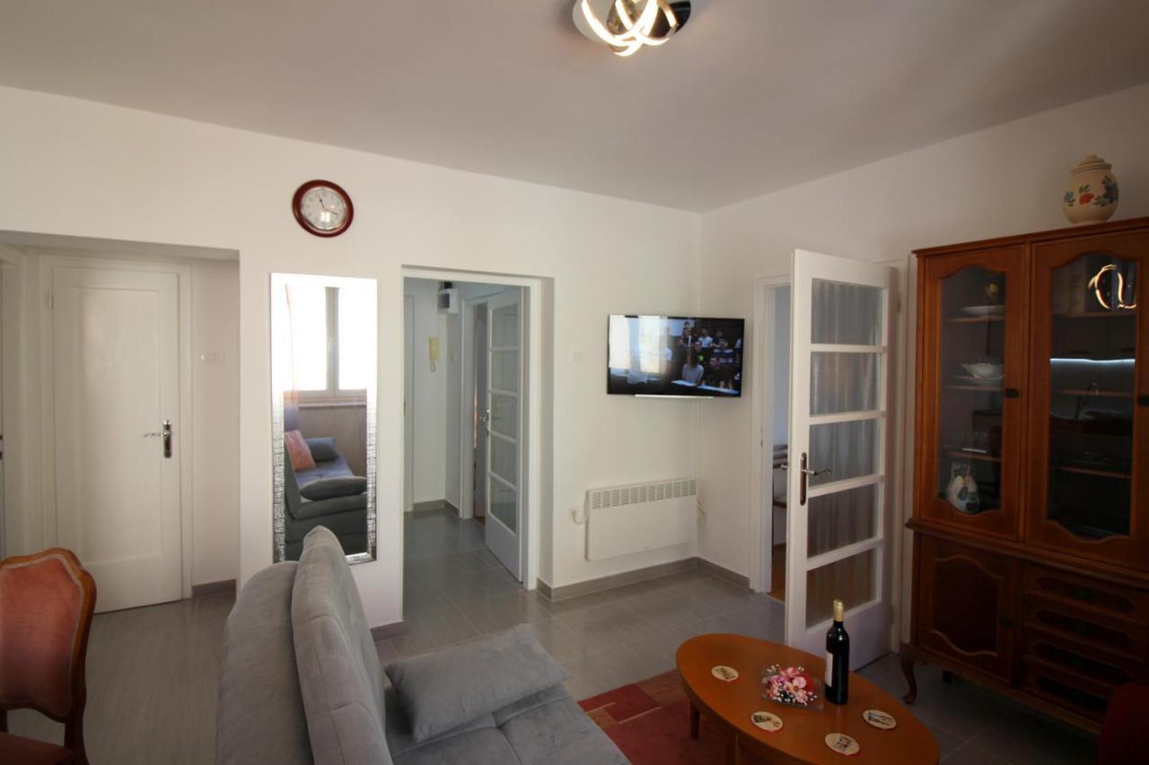 Apartment Agata In City Center Porec Luaran gambar